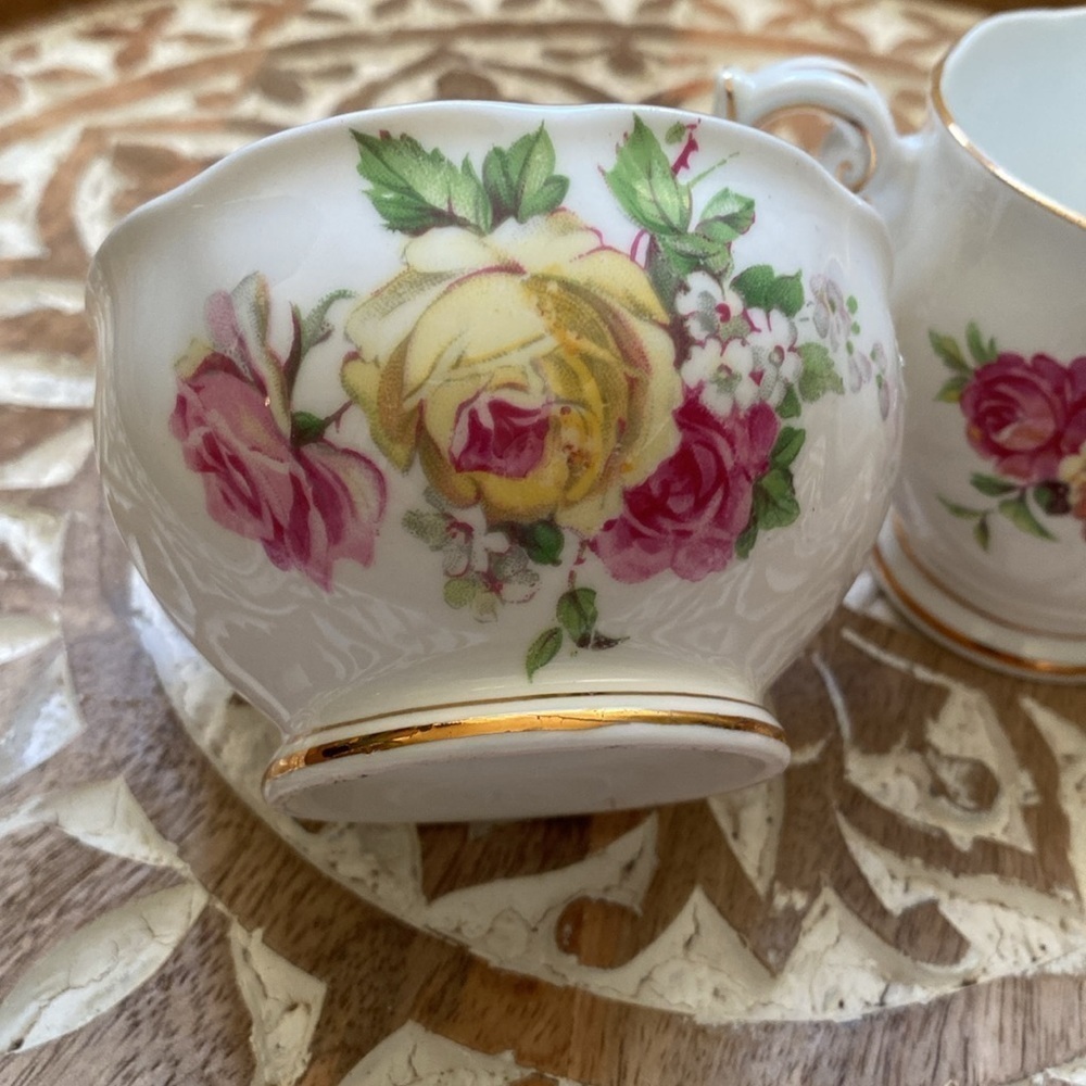 Vintage Queen Anne "Manor Roses" Cream& Sugar Bowl Set | Fine Bone English China - Picture 7 of 10
